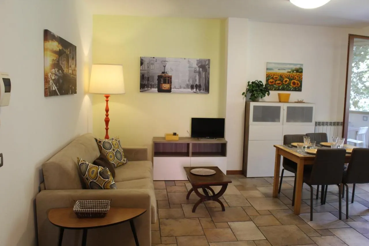 kontakty Elegant And Quiet Apartment With Terrace
